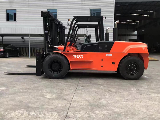 Turuncu Kırmızı Ağır Asansör Forklift Ön veya Arka Tekerlek Direksiyon Tipli Ve Dökme Dökme Bağlantıları