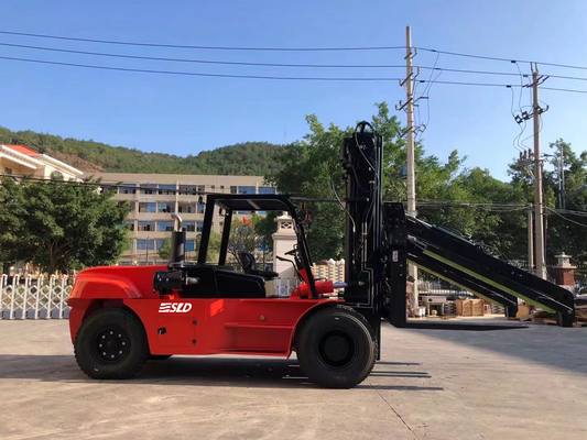 Uzun Yuvarlak Nesneler İçin Kelepçe Tutuculu 13,5 Ton 15 Ton Forklift