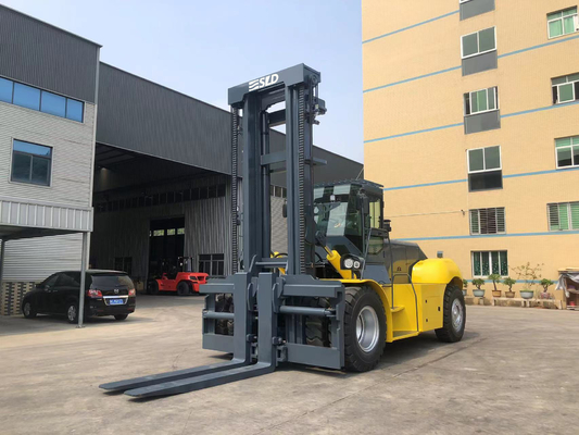 35 Tonluk Güçlü Yüksek Kapasiteli Çatal Bağlantılı Forklift Üstün Performans