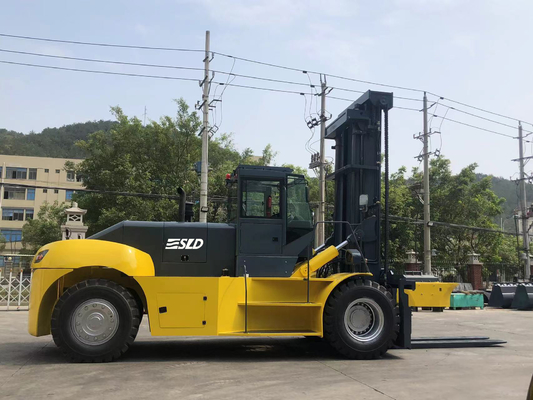 35 tonluk konteyner forklift, güç şanzımanı ile turbo şarj motoru