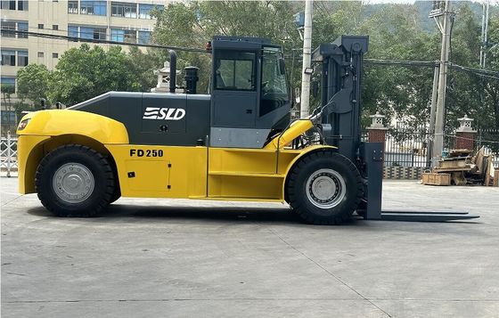 FD160 16 Ton Dizel Ağır Güçlü Çatal Kamyon Yuchai Motoru 6.0g Mast Depo Lojistiği