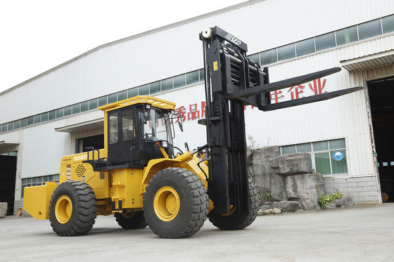 Dört X Dört 15 Ton Tüm Arazi Engebeli Arazi Forklift Kamyon