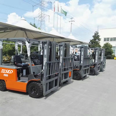 Dört Tekerlekli 3 Ton 3.5 Ton 6k 7k Elektrikli Forklift