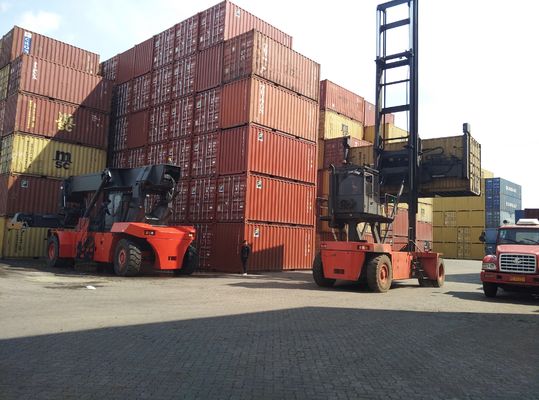 Lojistik Yard 9000kgs 9t forklift Boş Konteyner İşleyicisi