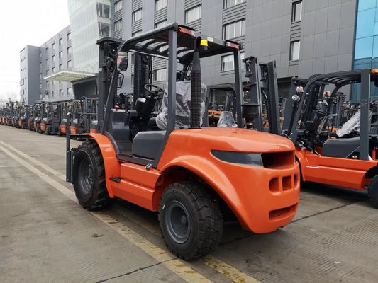 4WD Engebeli Arazi Forklift