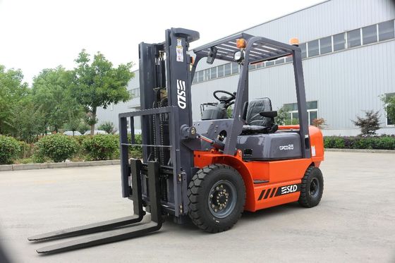 2 Aşama / 3 Aşama 1070x120x40mm Çatal boyutu 2.5ton Dizel Forklift