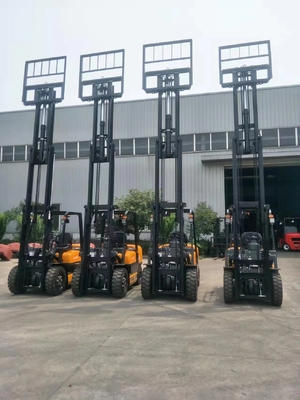 Kaldırma Yüksekliği 5000mm CPCD30 Dizel Forklift 3 Ton Yan Kaydırmalı Yüksek Direkli