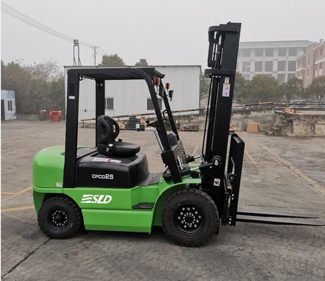 2 Aşamalı Direk 2.5 Ton Dizel Forklift Kaldırma Yüksekliği 4000mm Yan Kaydırmalı
